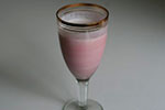 1968. Молочный напиток с фруктовым или ягодным соком и мороженым