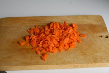 морковь тонко измельчить