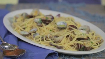 Спагетти с моллюсками